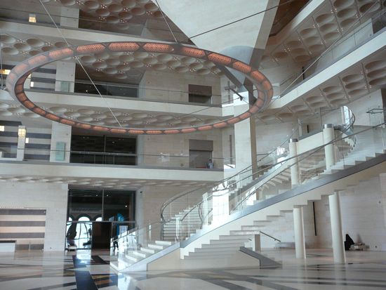 00QMIASwirlingInterior