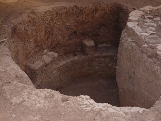 00AncestralPuebloPitDwelling2
