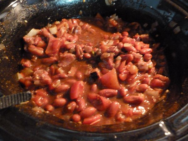 00SlowCookerChiliAndBeans