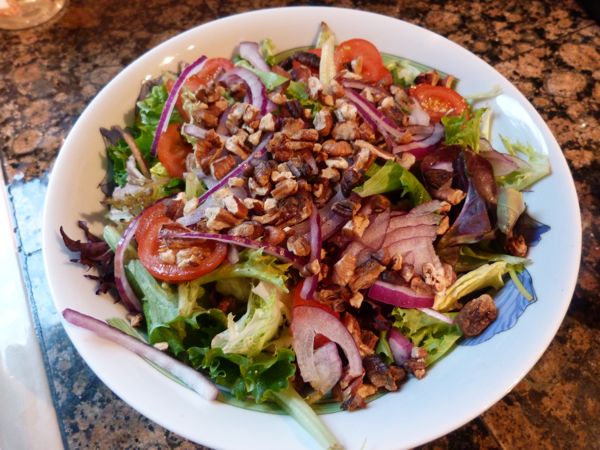 00SaladWithPecans