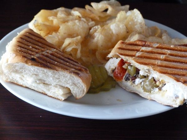 00HummingbirdSandwich