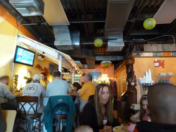 00NativeCafeInteriorBar