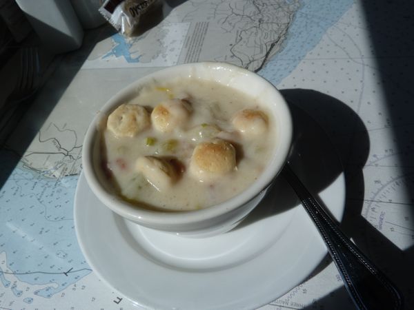 00CPTPattiesSeafoodChowder