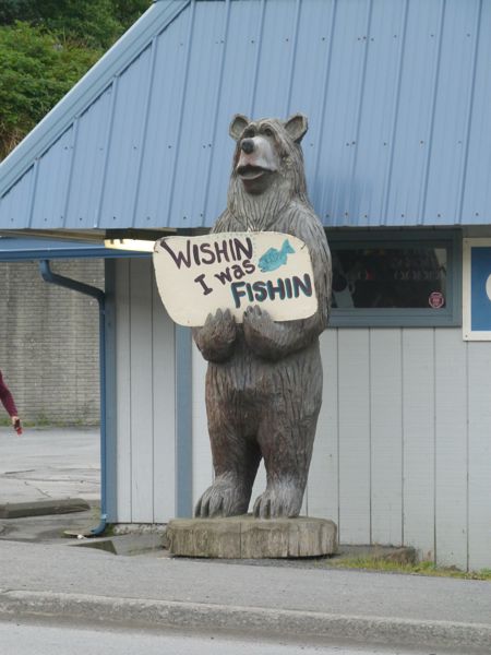 00KodiakBearFishingSign