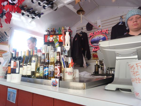 00TraceysCrabShackOrderAndPay