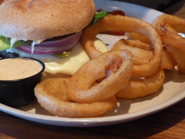 00PenAleHouseHamburger