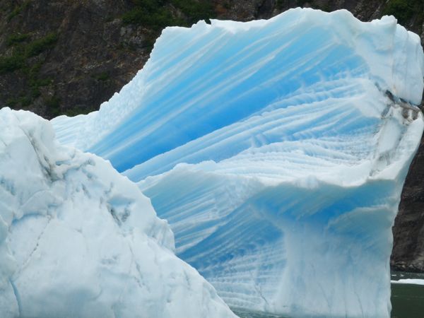 00TracyArmsGlacierIceburg