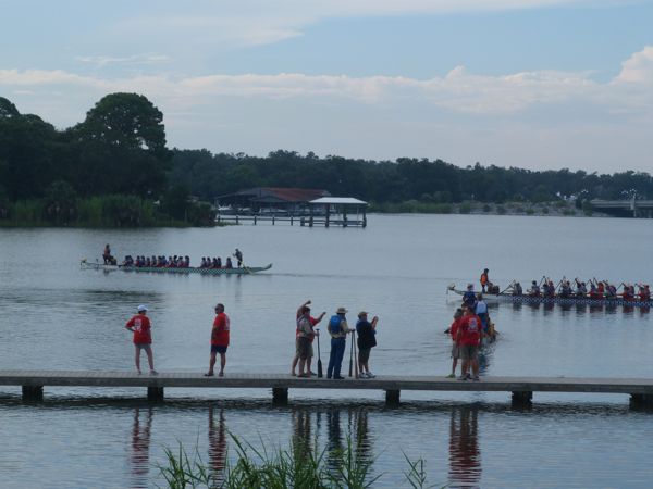 00DragonRaceHeadingtoStart