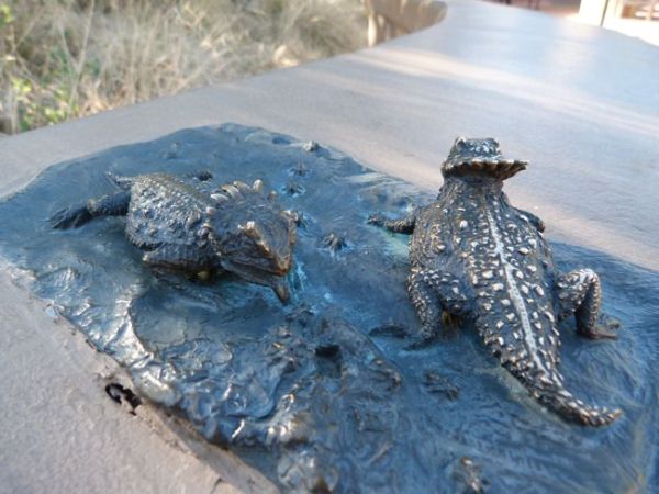 00ExteriorBronzeSculptures