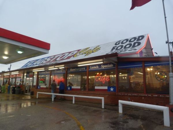 00FlagStopExterior