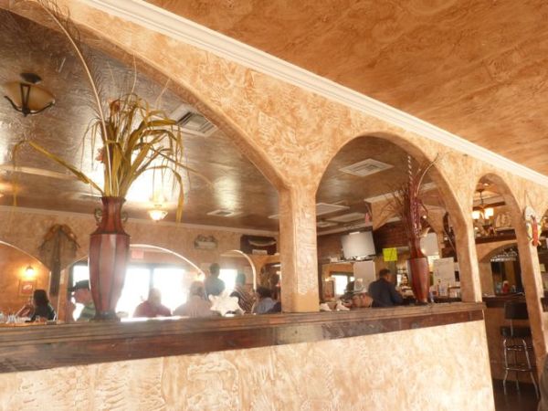 00GumboSeafoodInterior