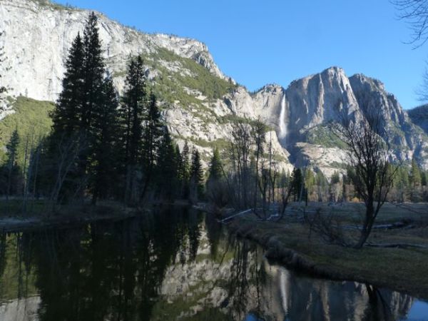 00YosemiteFallsFromBridge