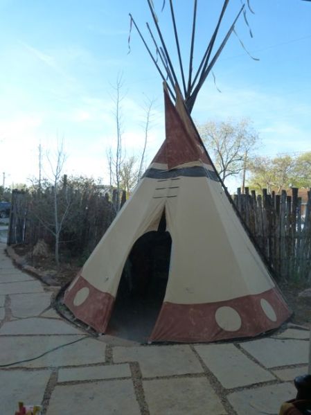00SFOutdoorDiningTeePee
