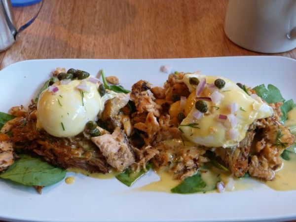 00SmokedSalmonBennie