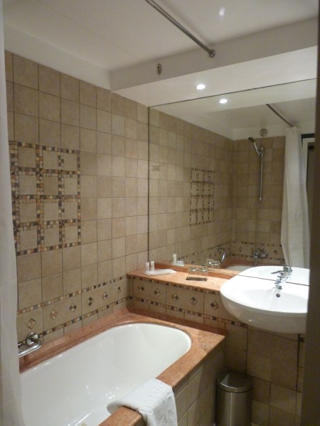 MeridienBathroom