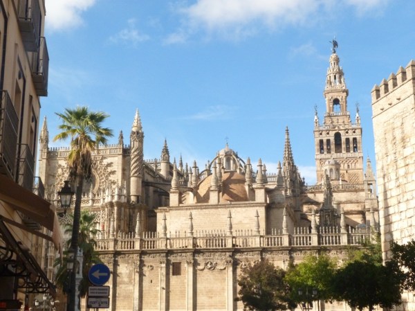 SevilleCatedralinSun