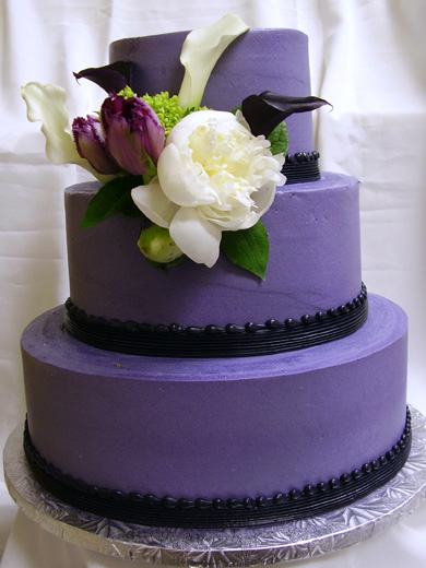 purple-wedding-cake